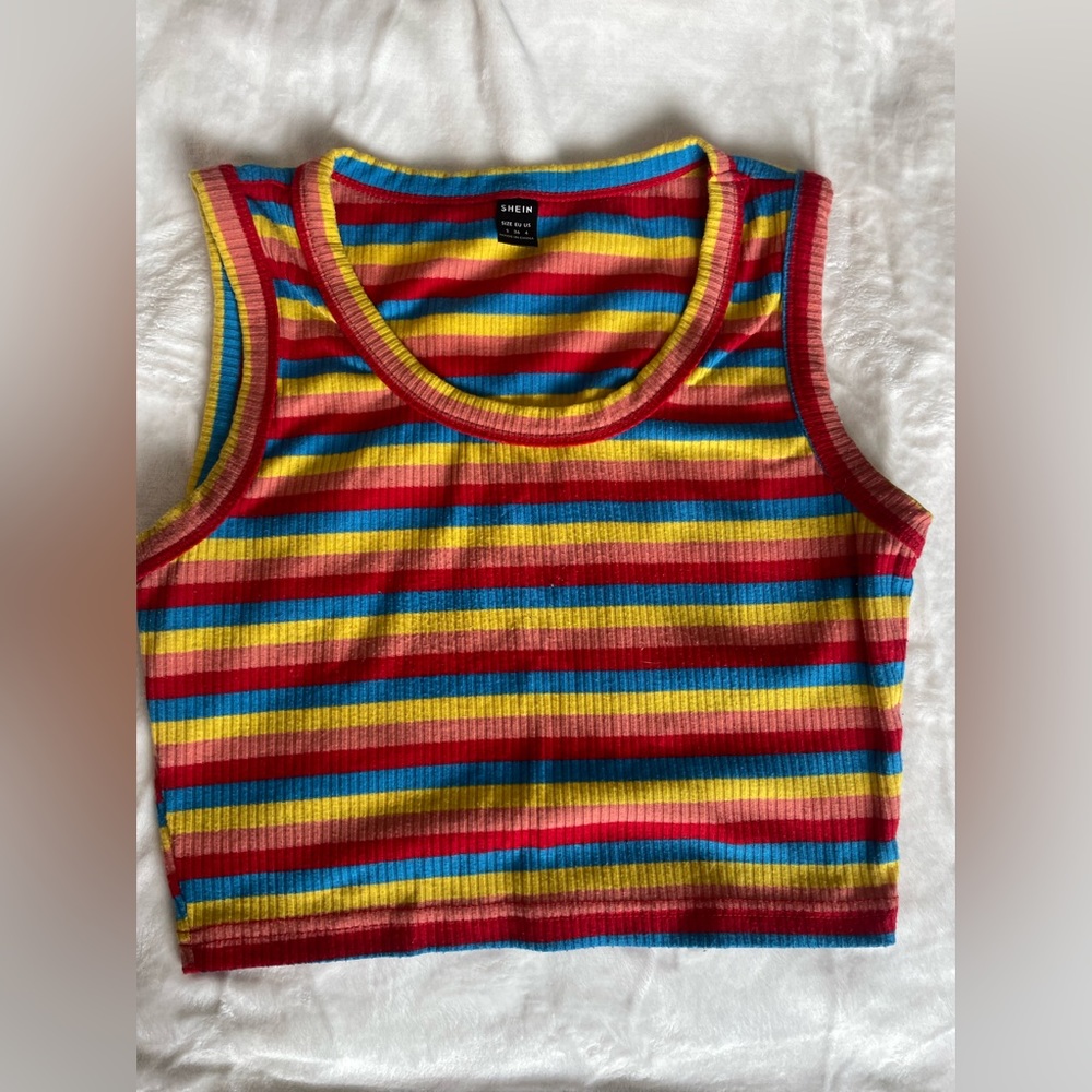 Crop top